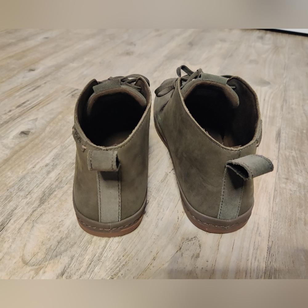 Teva Canyon Life Chukka Boot Black Olive Suede Leather Size 11! - Picture 2 of 5